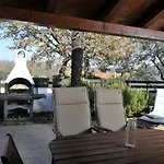 House Lena Holiday home *